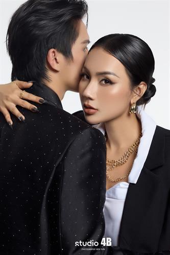 COUPLE IN BLACK5